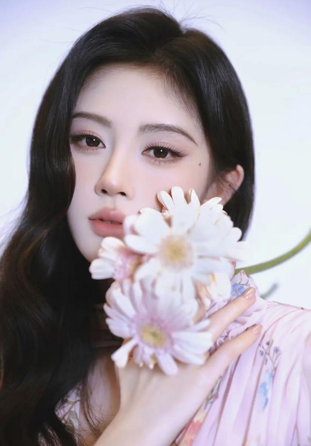 星空体育微笑唇，杨洋，老好人，lucy，陈晓，仅退款，鞠婧祎，田亮，许晴，福西西，陈都灵，蒋奇明，井柏然，荣梓杉，赖雨濛，汪苏泷